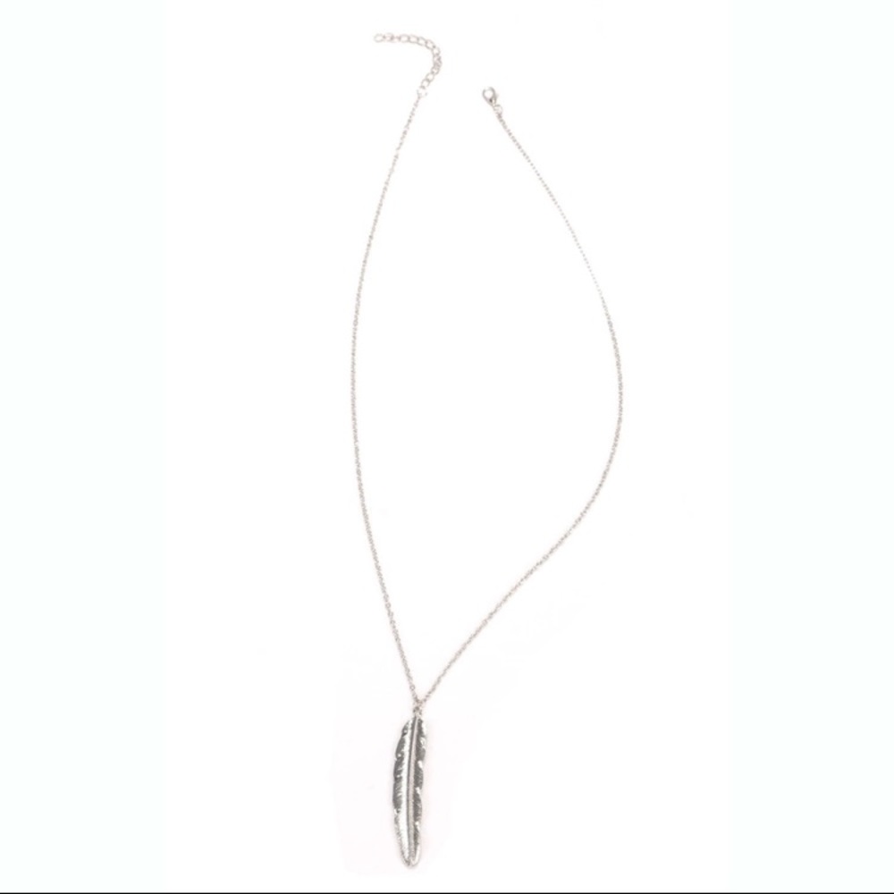 Feather Necklace - Picture 2 of 8